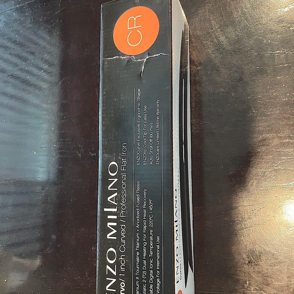 Enzo Milano 1 inch Curved/Professional Flat Iron